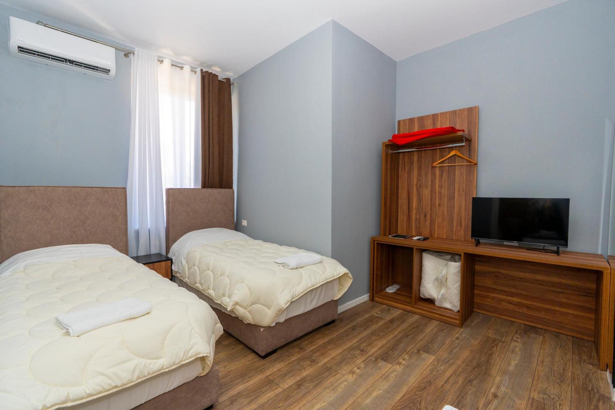 Gjuhadoli Hotel Restaurant Shkodër Екстериор снимка